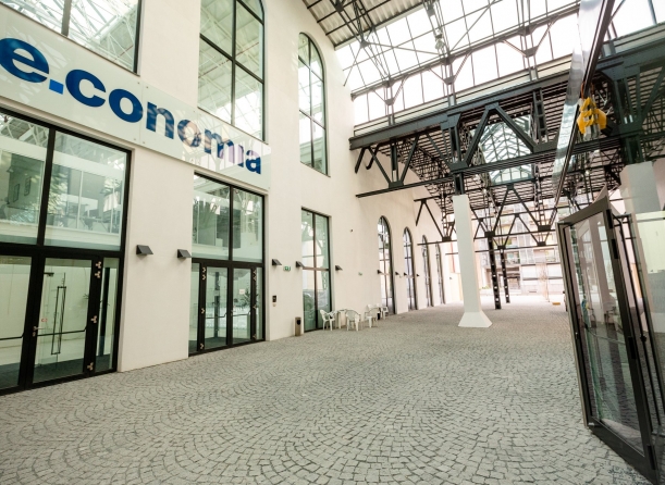 Bar / restaurace / café - Tři v jednom