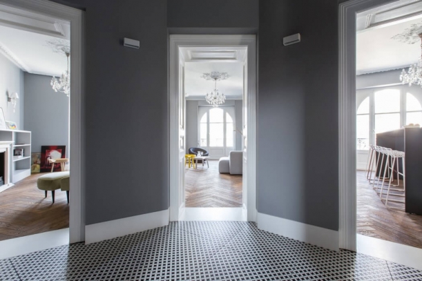 Interiér - Byt od studia YCL by mohl být vzorem francouzského luxusního bytu