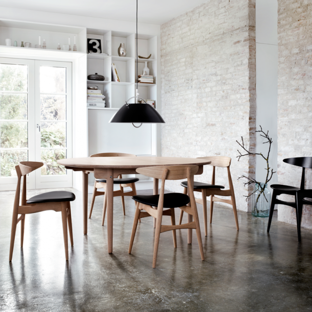 Nábytek - Sedací nábytek v jídelně, aneb jak se nenechat nadzvednout ze židle