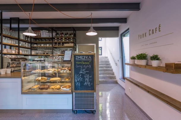 Bar / restaurace / café - Park Café: Když elektřinu nahradí vůně kávy