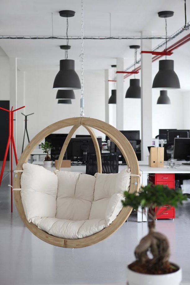 Kancelář - Kanceláře Kindred Group: Hravý prostor pro kreativní hlavy