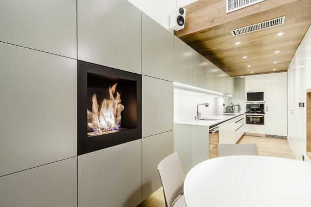 Interiér - Delikátní kuchyně ateliéru DELICODE