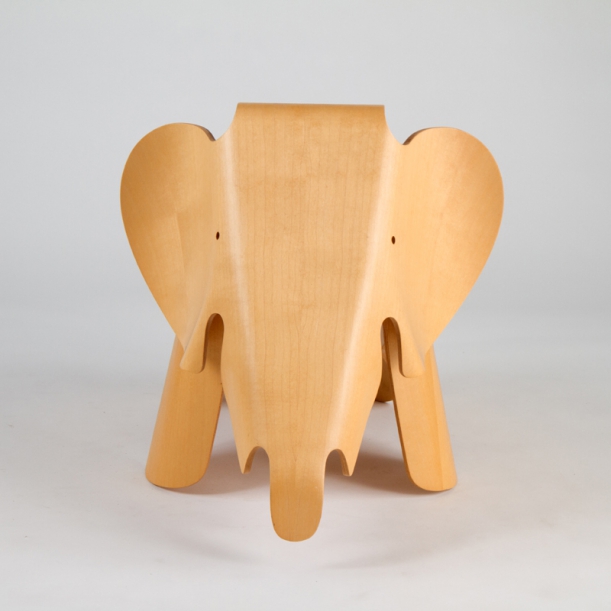 Nábytek - Eames Plywood Elephant: Slon, kterého budou vaši děti milovat