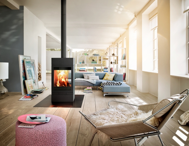 Inspirace - Skantherm: Designová krbová kamna jako funkční šperk domova