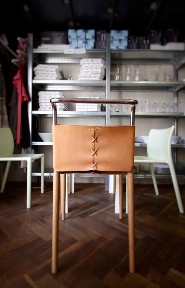 Bar / restaurace / café - Bistro No. 19: Designové produkty jako předkrm, výstava  jako zákusek