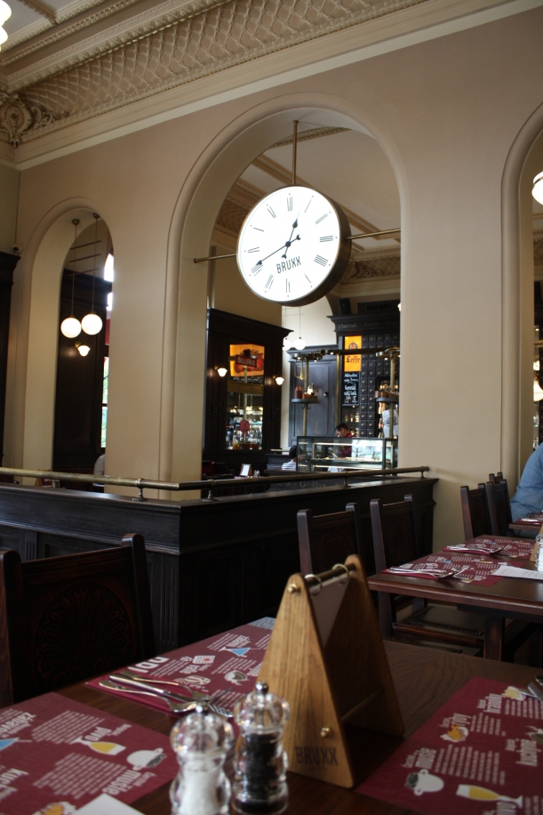Bar / restaurace / café - Bruxx: Místo, kde to chutná po Belgii