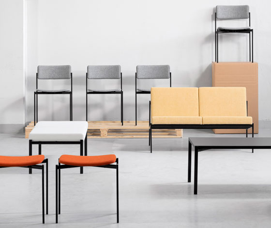 Pravděpodobně nejvíce minimalistickou kolekcí nábytku Ilmari Tapiovaary je jeho série Kiki, kterou Artek uvedl do výroby tento rok. Nábytek, který původně pochází z roku 1960, je také jeden z mála Tapiovaarových návrhů, který není ze dřeva, nýbrž z kovu. 