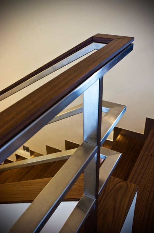 Nábytek - Když nábytek padne, jak má