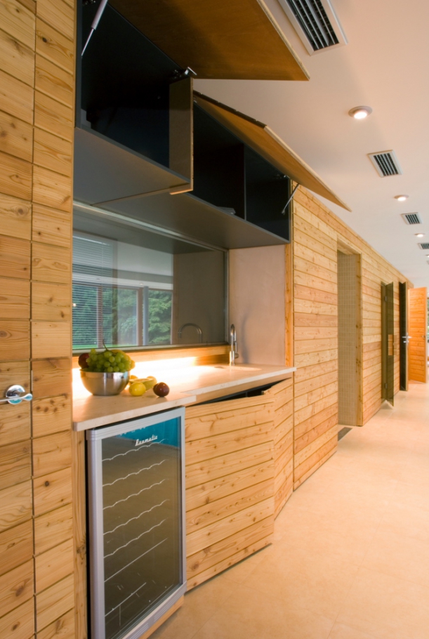 Nábytek - Když nábytek padne, jak má