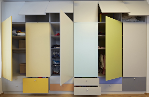 Nábytek - Když nábytek padne, jak má