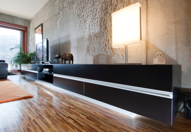 Nábytek - Když nábytek padne, jak má