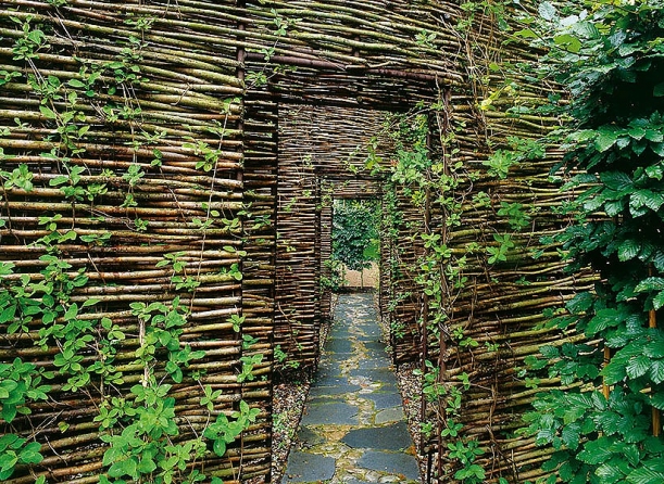 Interiér - Intimita obklopená divočinou