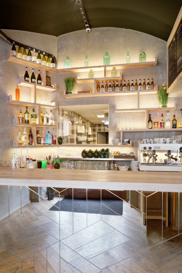 Bar / restaurace / café - Modrý Zub: Fast food, kde se nepospíchá