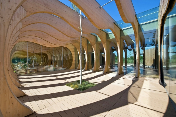 Další - Vztah dětí k přírodě je přínosný, ukazuje školka od italských architektů