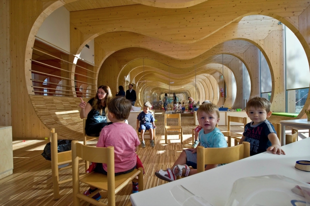 Další - Vztah dětí k přírodě je přínosný, ukazuje školka od italských architektů