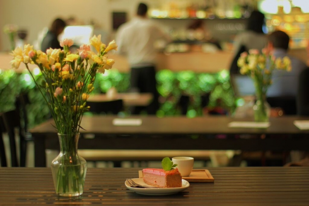 Bar / restaurace / café - Kafe Damu: Inspirováno prostorem