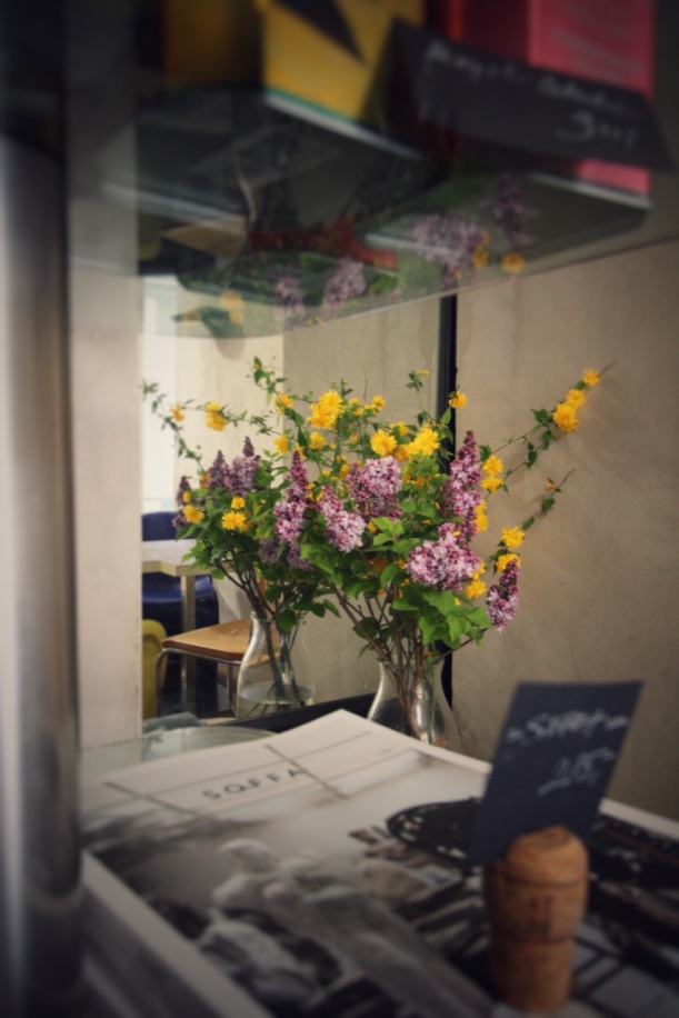 Bar / restaurace / café - Bistro No. 19: Designové produkty jako předkrm, výstava  jako zákusek