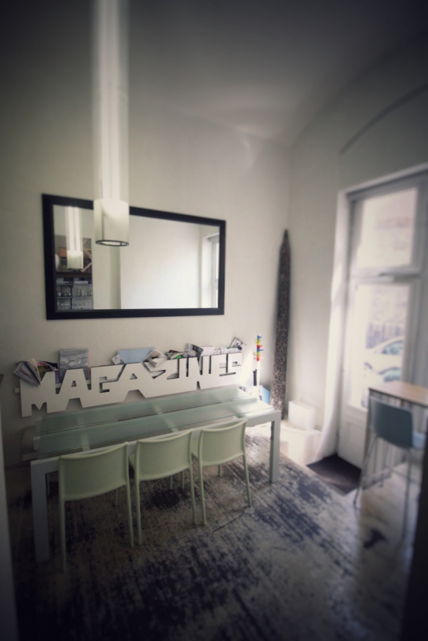 Bar / restaurace / café - Bistro No. 19: Designové produkty jako předkrm, výstava  jako zákusek