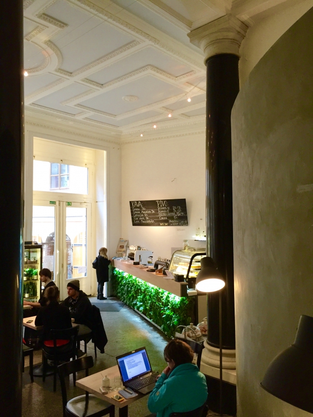 Bar / restaurace / café - Kafe Damu: Inspirováno prostorem