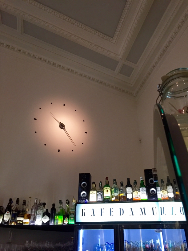 Bar / restaurace / café - Kafe Damu: Inspirováno prostorem