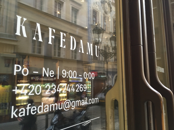 Bar / restaurace / café - Kafe Damu: Inspirováno prostorem