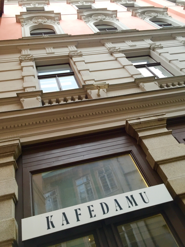 Bar / restaurace / café - Kafe Damu: Inspirováno prostorem