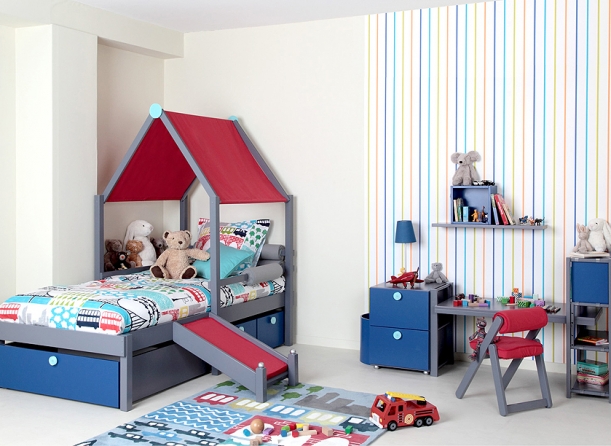 Nábytek - První velká postel