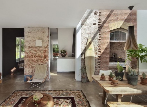 Výstavy - Nádražní domek v Santpoortu