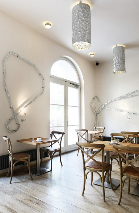 Bar / restaurace / café - Monolok: Tichá i živá kavárna