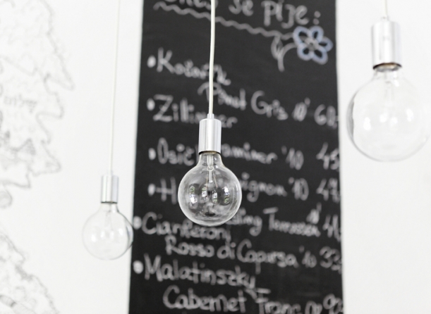 Bar / restaurace / café - Veltlin: Autentická atmosféra v Karlíně