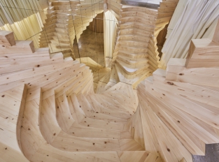 ACME - Točité schodiště