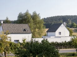 Domy v mlze, Rtyně, 2012–14