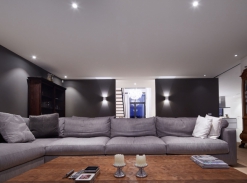 Woonhuis te Almelo - obývací pokoj