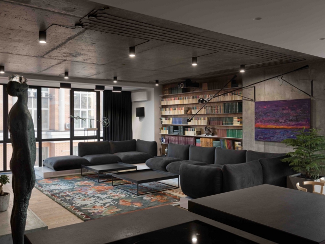 The Mod Apartment in Kyiv 