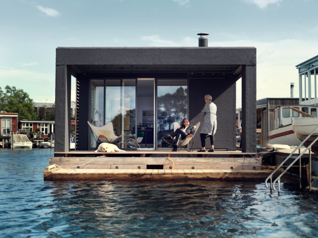 Houseboat 