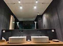 Cornlofts Šaldova / koupelna