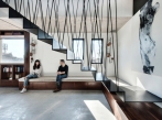 Suspended steel staircase - penthouse 