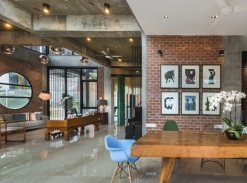 Clay Roof House - jídelna