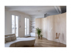 Dřevěná stuha v interiéru - obývací část