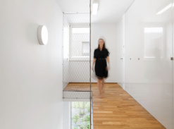 White&color - chodba