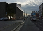 Návrh centrální hasičské stanice Budova požárního muzea s administrativou a bistro na rohu