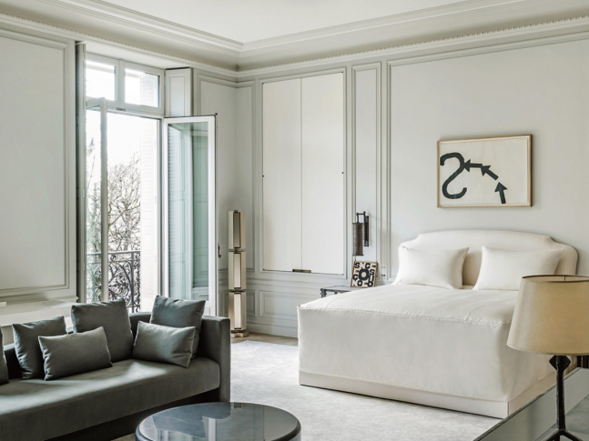 Avenue Montaigne Apartment - ložnice 