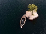 Floating island 