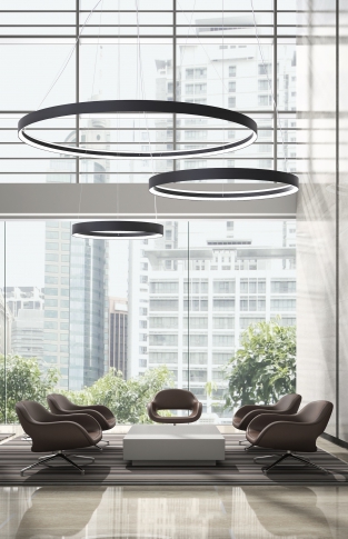 Kruhové světlo v hotelu