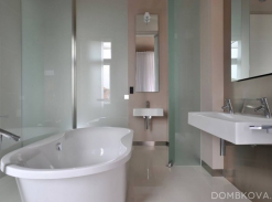 Byt v Pařížské / koupelna
