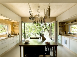 A1 House /  kuchyně