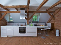 Byt s výhledem na hrad / kuchyně