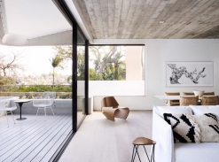 The Triplex Apartments - obývací pokoj