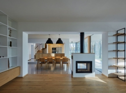 Lesní vila - obývací část