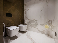 Toalety v La Dolce Vita